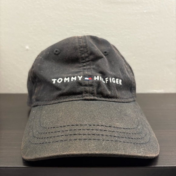 Embroidered Tommy Hilfiger Logo Baseball Cap - Picture 1 of 5